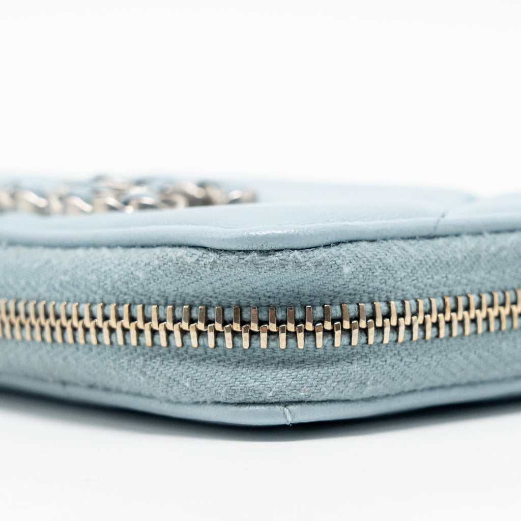 CHANEL 19 ZIP COIN PURSE LAMBSKIN LIGHT BLUE SHW (MICROCHIP)