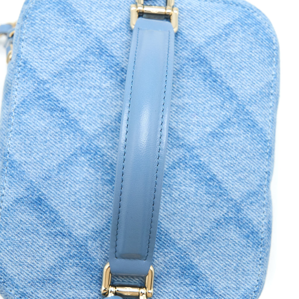 CHANEL VANITY CASE WITH CHAIN DENIM LGHW (MICROCHIP)