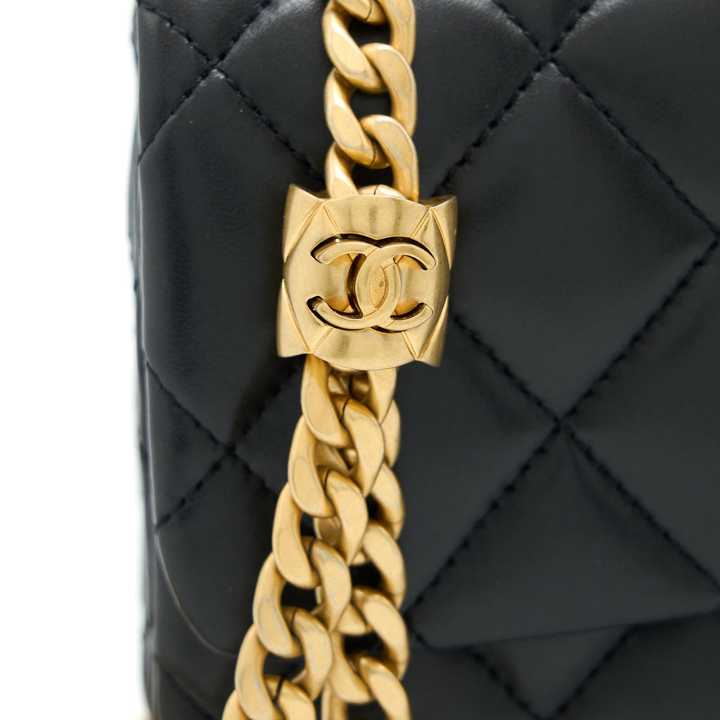 CHANEL 22K GOLD PILLAR ADJUSTMENT CHAIN FLAP BAG LAMBSKIN BLACK GHW (MICROCHIP)