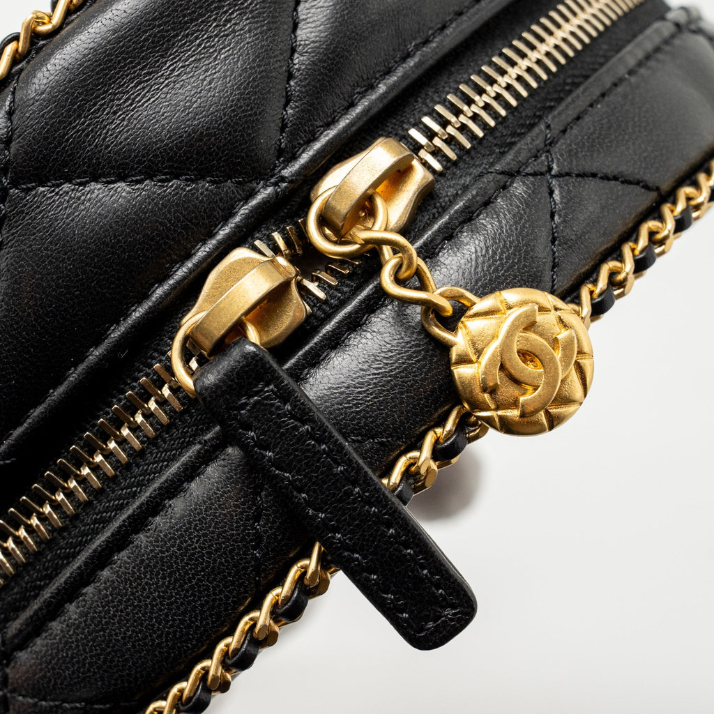 CHANEL ROUND VANITY WITH CHAIN LAMBSKIN BLACK GHW (MICROCHIP)