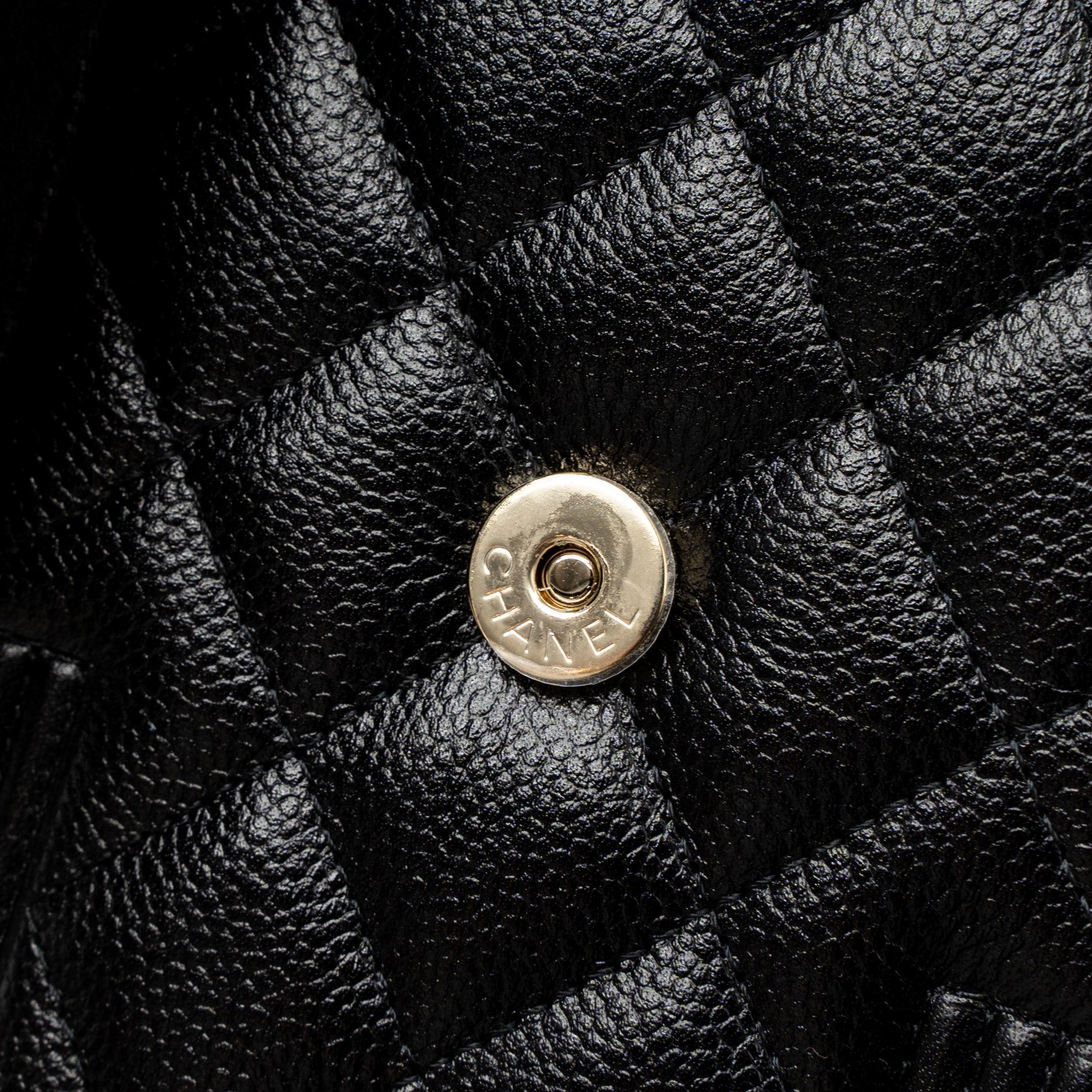 CHANEL VERTICAL PHONE POUCH CAVIAR BLACK LGHW