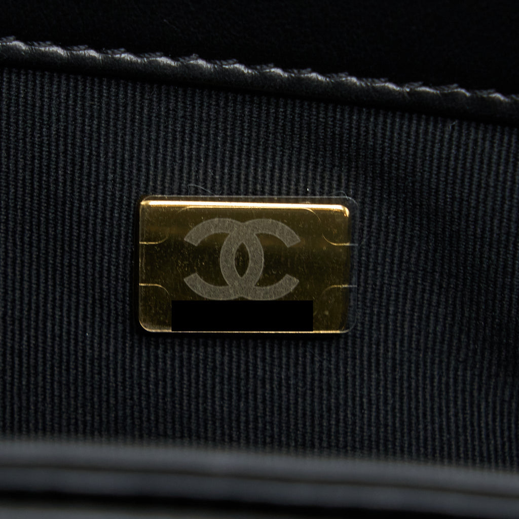 CHANEL 22K GOLD PILLAR ADJUSTMENT CHAIN FLAP BAG LAMBSKIN BLACK GHW (MICROCHIP)
