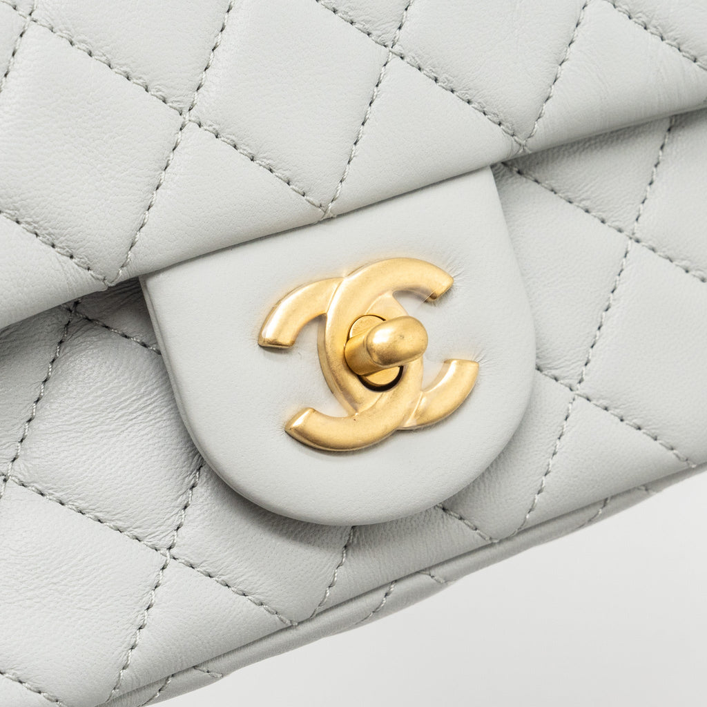 CHANEL 23C PEARL CRUSH MINI RECTANGULAR FLAP BAG LAMBSKIN LIGHT GREY GHW (MICROCHIP)