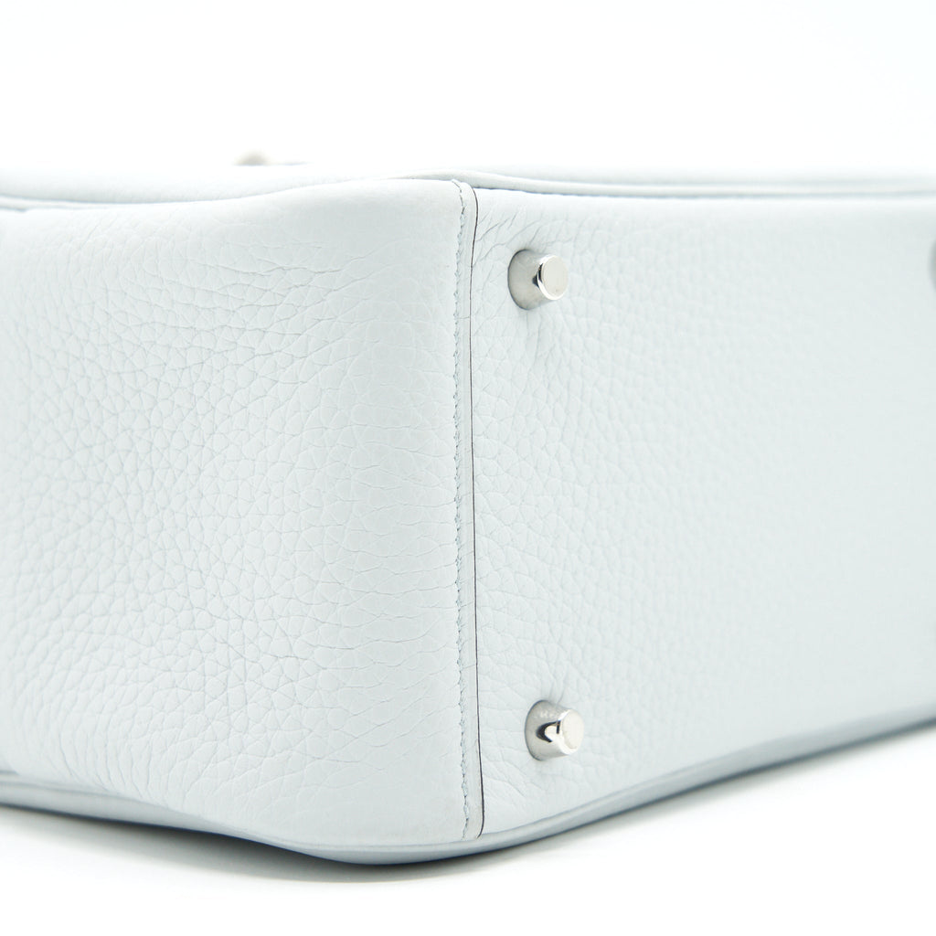 HERMES MINI LINDY 08 BLEU PALE SHW