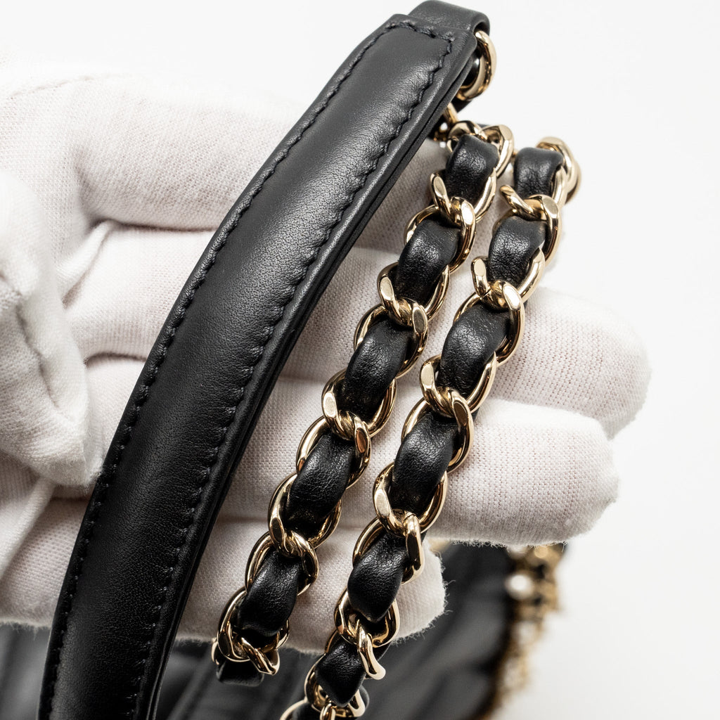 CHANEL PEARL DETAILED EDGE MINI FLAP BAG LAMBSKIN BLACK LGHW (MICROCHIP)