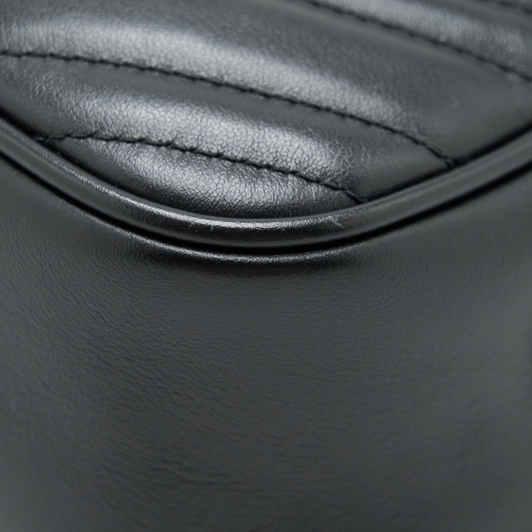 GUCCI GG MARMONT SMALL CAMERA BAG BLACK