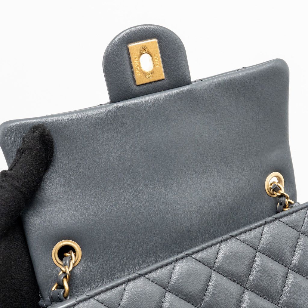 CHANEL 23K PEARL CRUSH MINI RECTANGULAR FLAP BAG DARK GREY GHW (MICROCHIP)