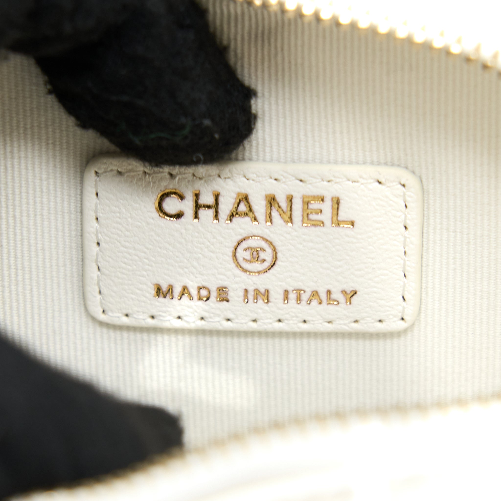 CHANEL 22S HEART BELT BAG LAMBSKIN WHITE LGHW