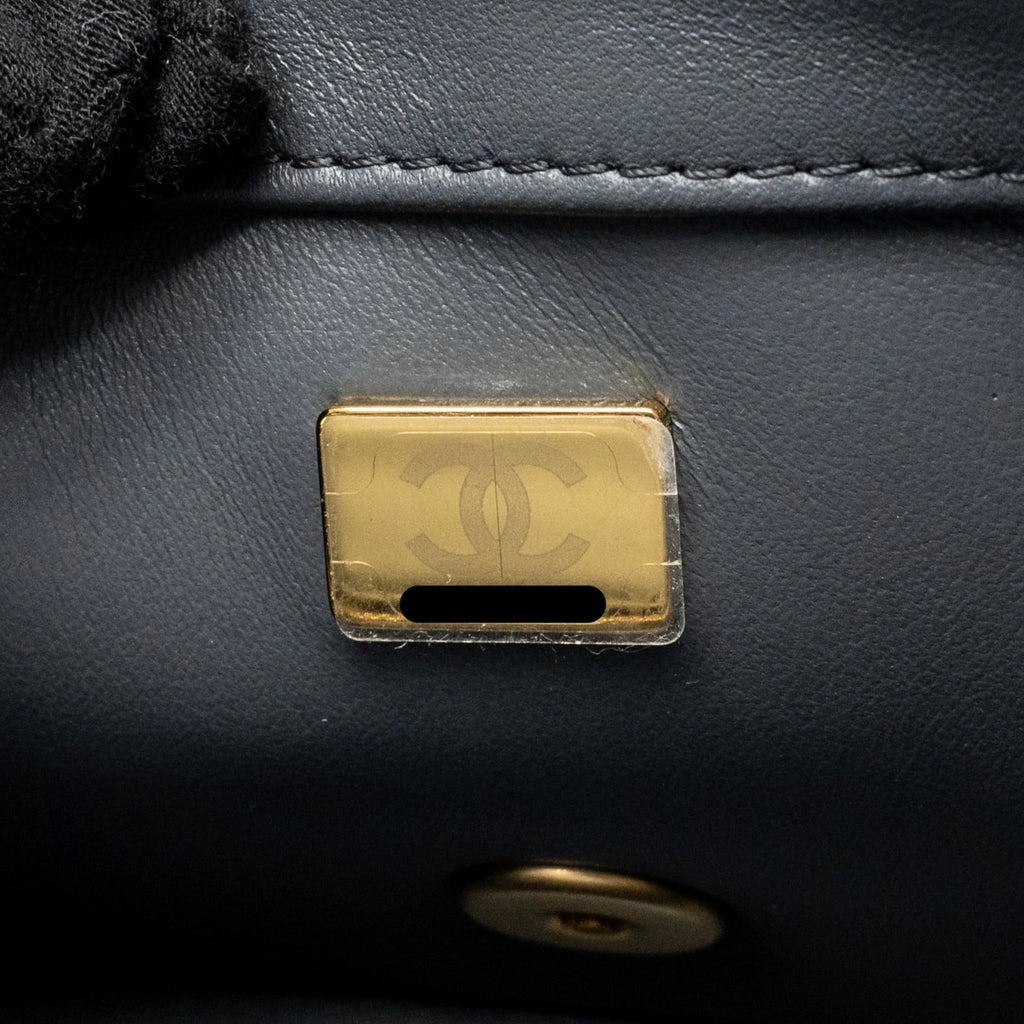 CHANEL 23K PEARL CRUSH MINI RECTANGULAR FLAP BAG DARK GREY GHW (MICROCHIP)