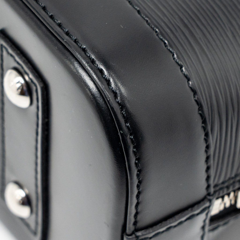 LOUIS VUITTON ALMA BB EPI LEATHER BLACK SHW