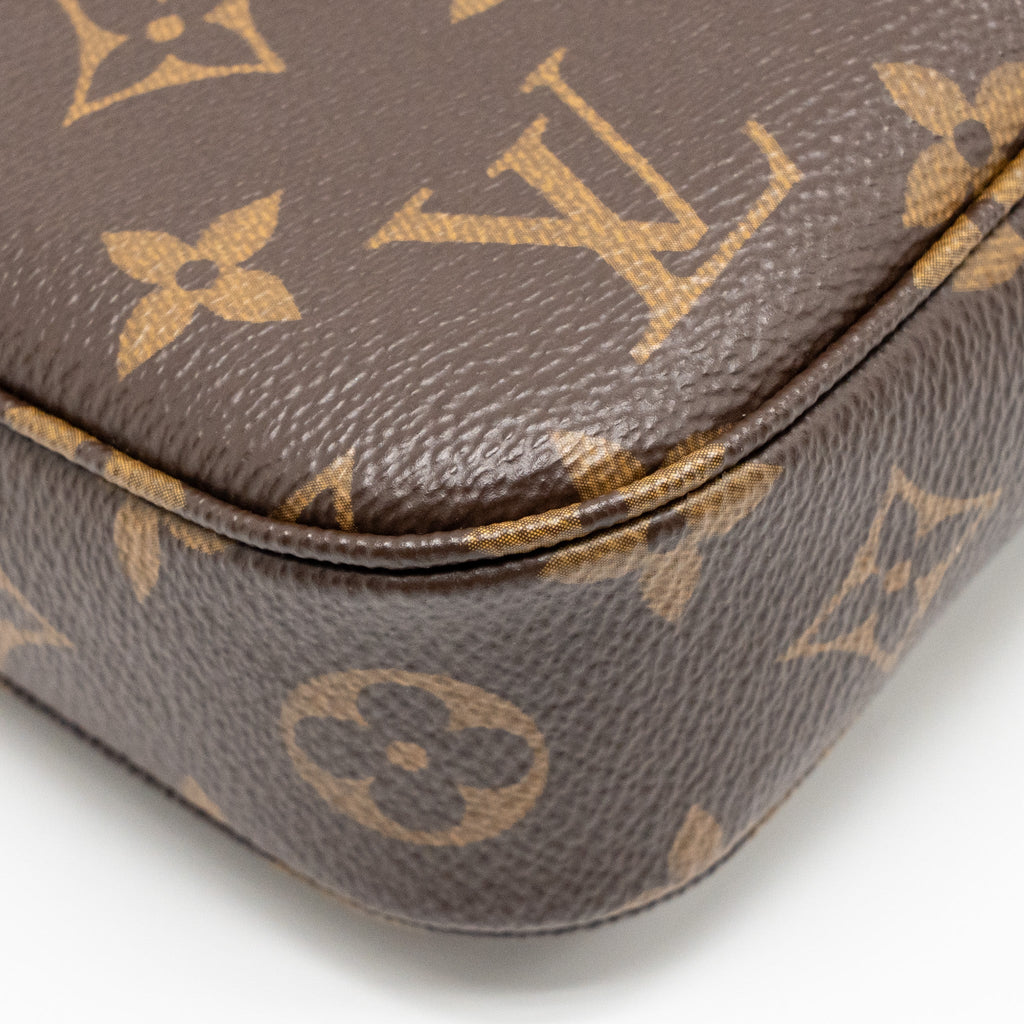 LOUIS VUITTON POCHETTE ACCESSORIES MONOGRAM CANVAS GHW