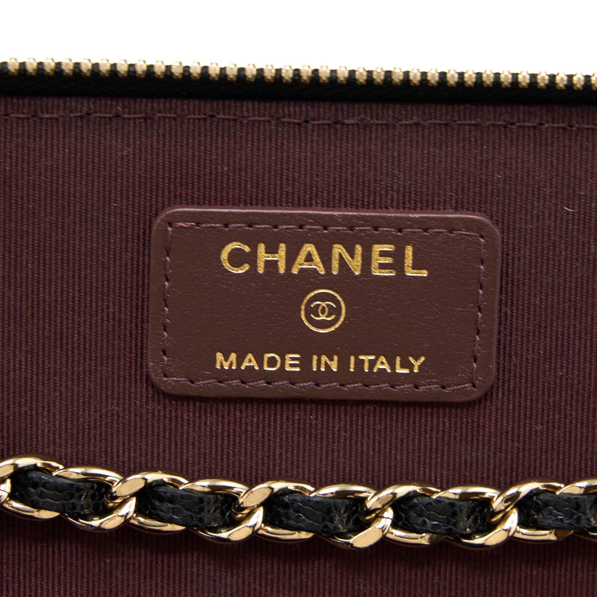 CHANEL LONG VANITY WITH CHAIN CAVIAR BLACK LGHW