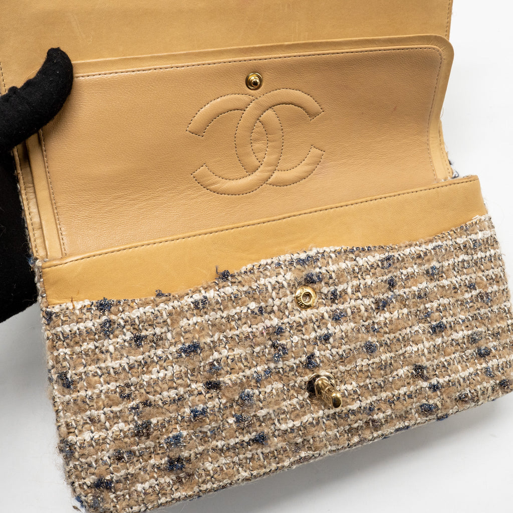 CHANEL MEDIUM CLASSIC DOUBLE FLAP BAG TWEED BEIGE/ECRU/GREY LGHW