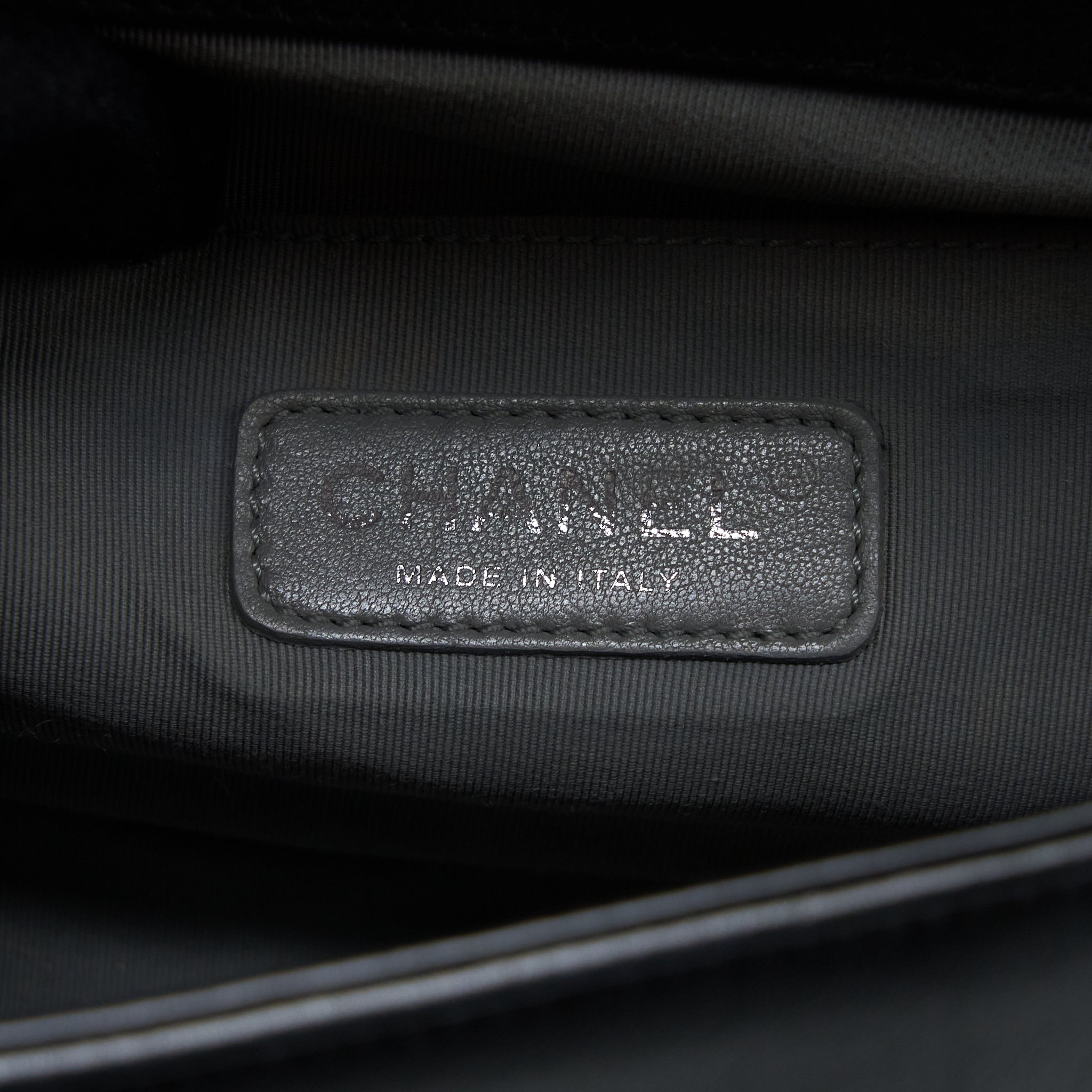 CHANEL MEDIUM BOY BAG LAMBSKIN BLACK RUTHENIUM SHW