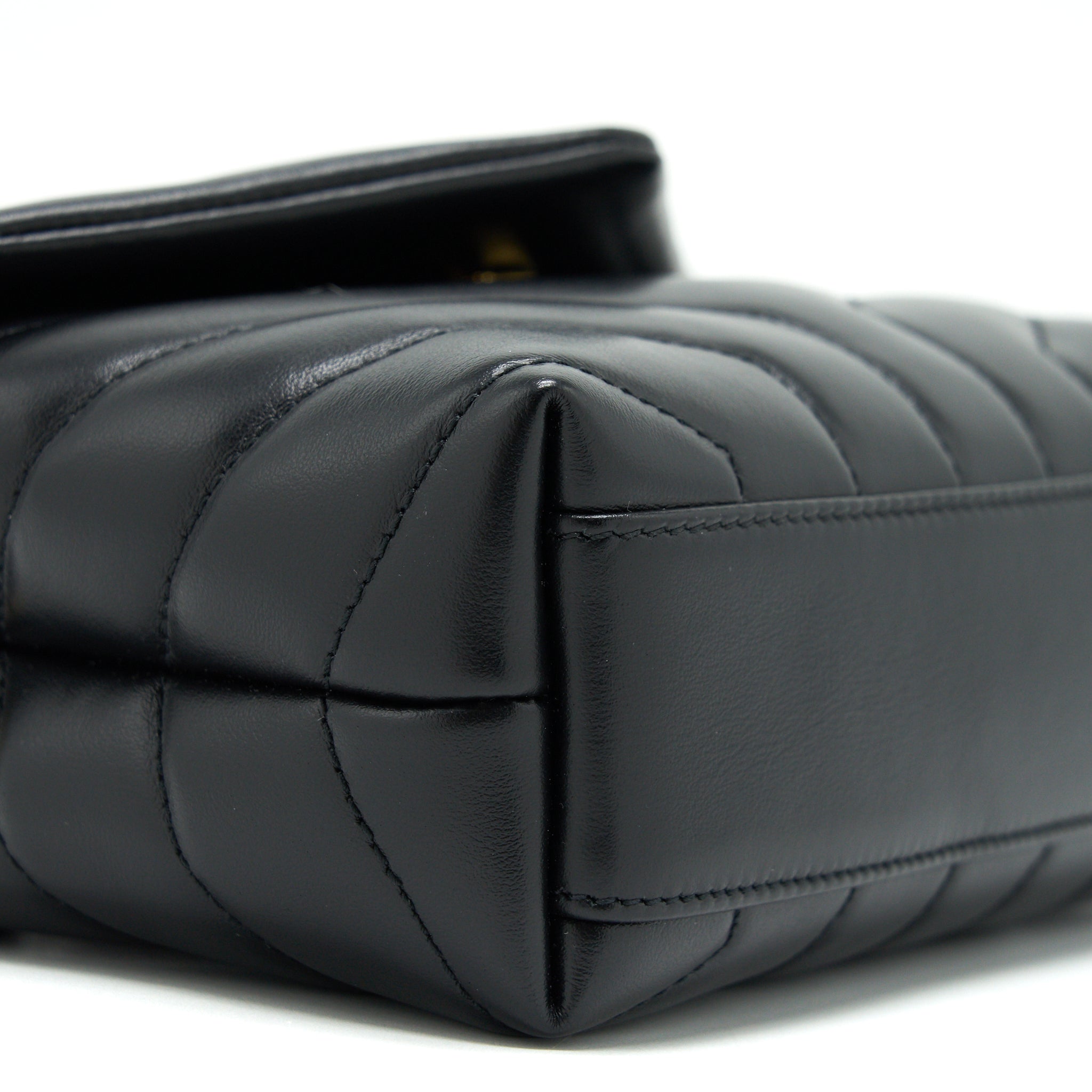 SAINT LAURENT TOY LOU LOU IN BLACK GHW