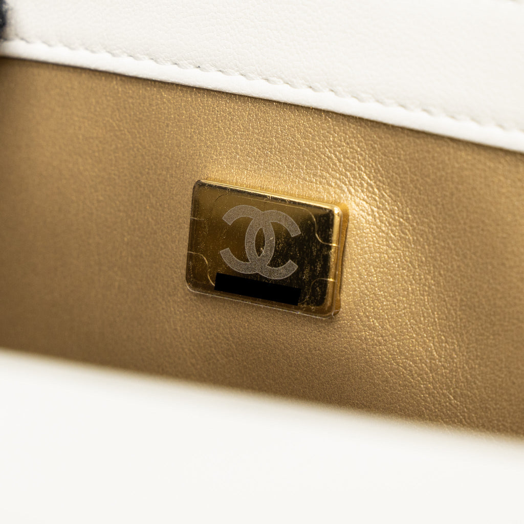 CHANEL 23C PEARL CRUSH MINI RECTANGULAR FLAP BAG LAMBSKIN WHITE LGHW (MICROCHIP)