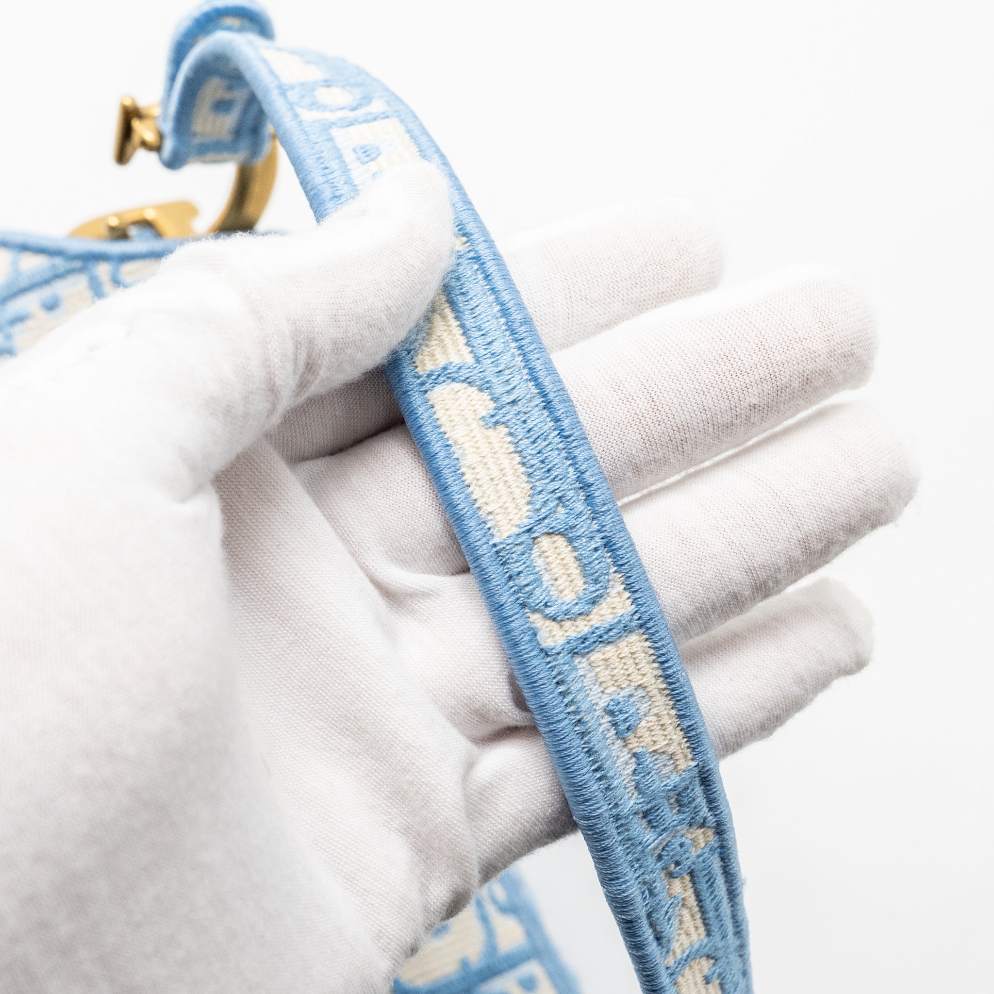 DIOR MEDIUM SADDLE BAG OBLIQUE EMBROIDERY LIGHT BLUE GHW