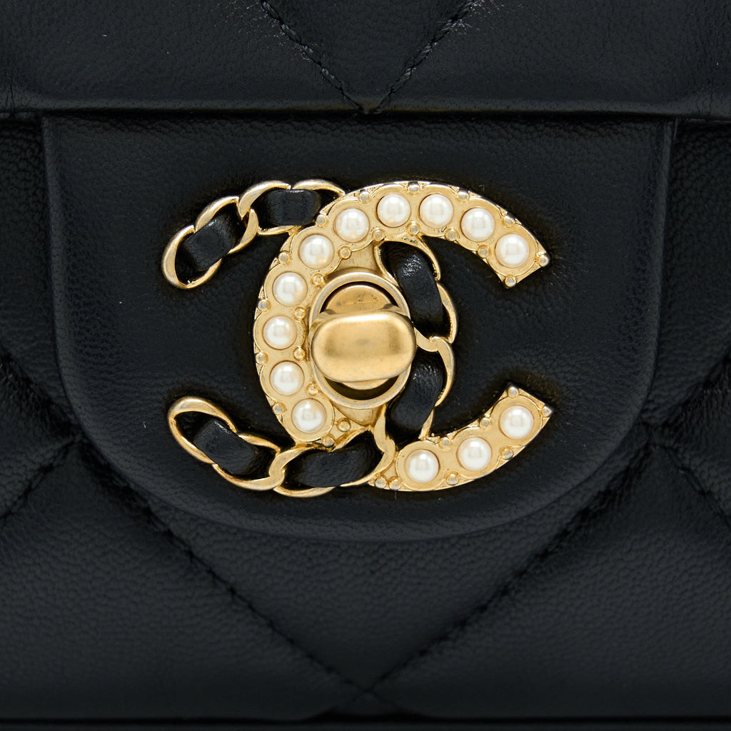 CHANEL 21A QUILTED DETAILED LOGO FLAP BAG LAMBSKIN BLACK GHW (MICROCHIP)