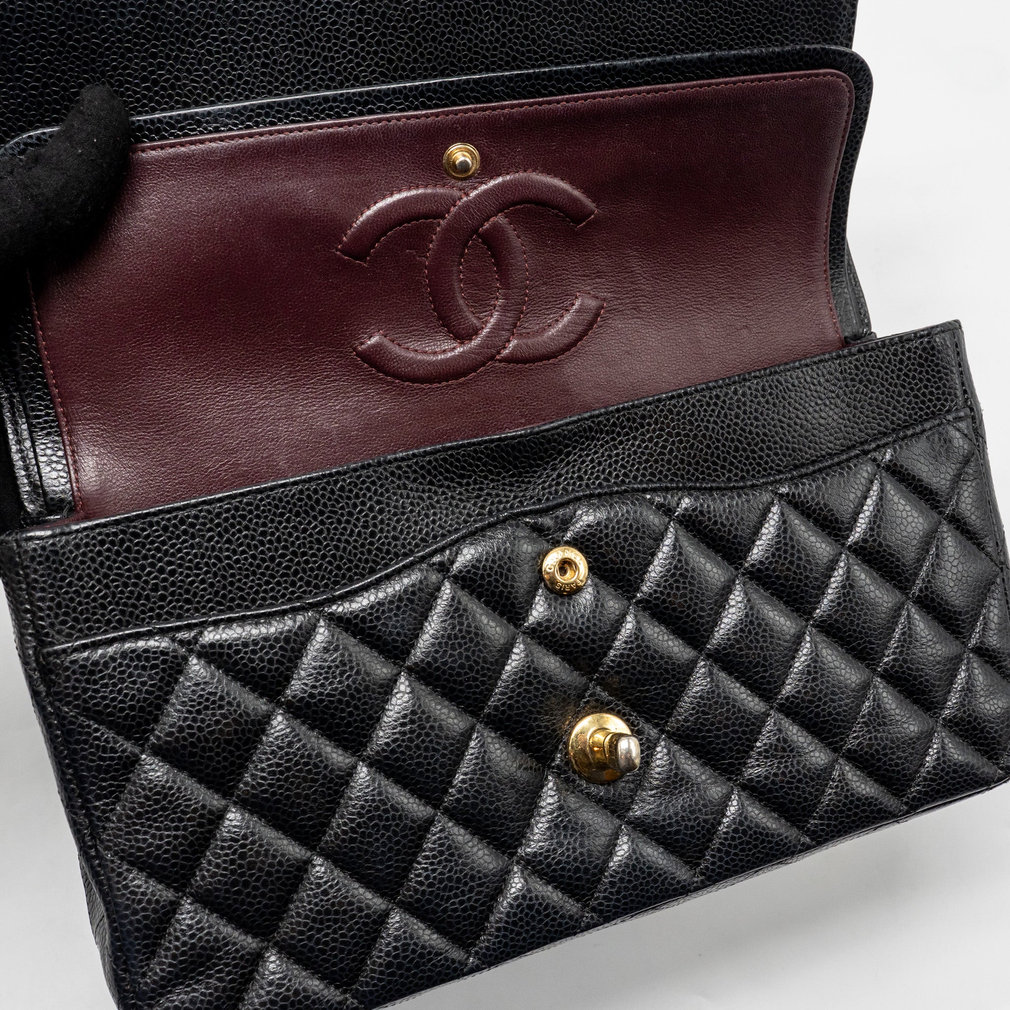 CHANEL MEDIUM CLASSIC DOUBLE FLAP BAG CAVIAR BLACK GHW