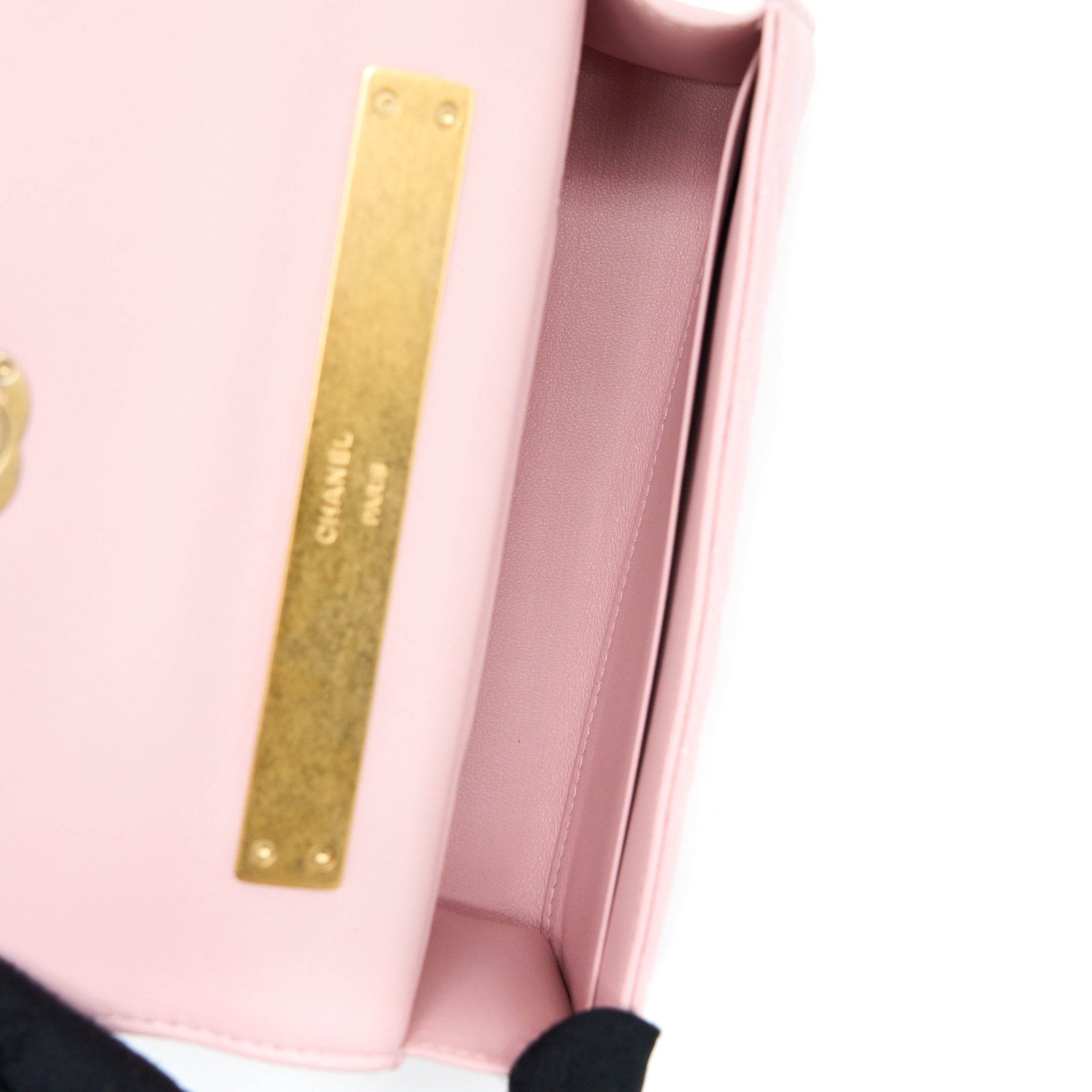 CHANEL 22B FLAP BAG ENAMEL/CC LOGO TOP HANDLE LAMBSKIN NJ523 LIGHT PINK BRUSHED GHW