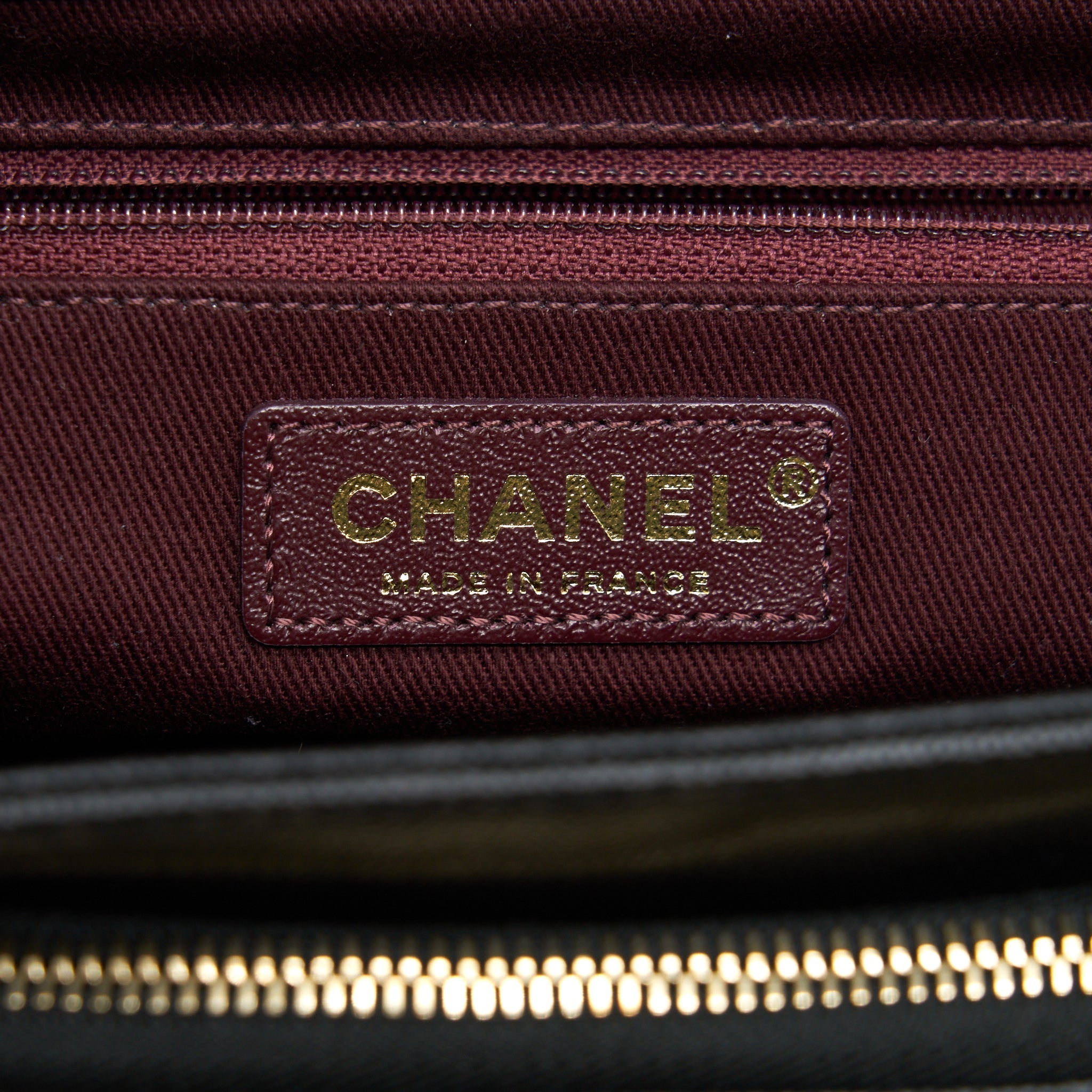 CHANEL MEDIUM BUSINESS AFFINITY CAVIAR BLACK LGHW