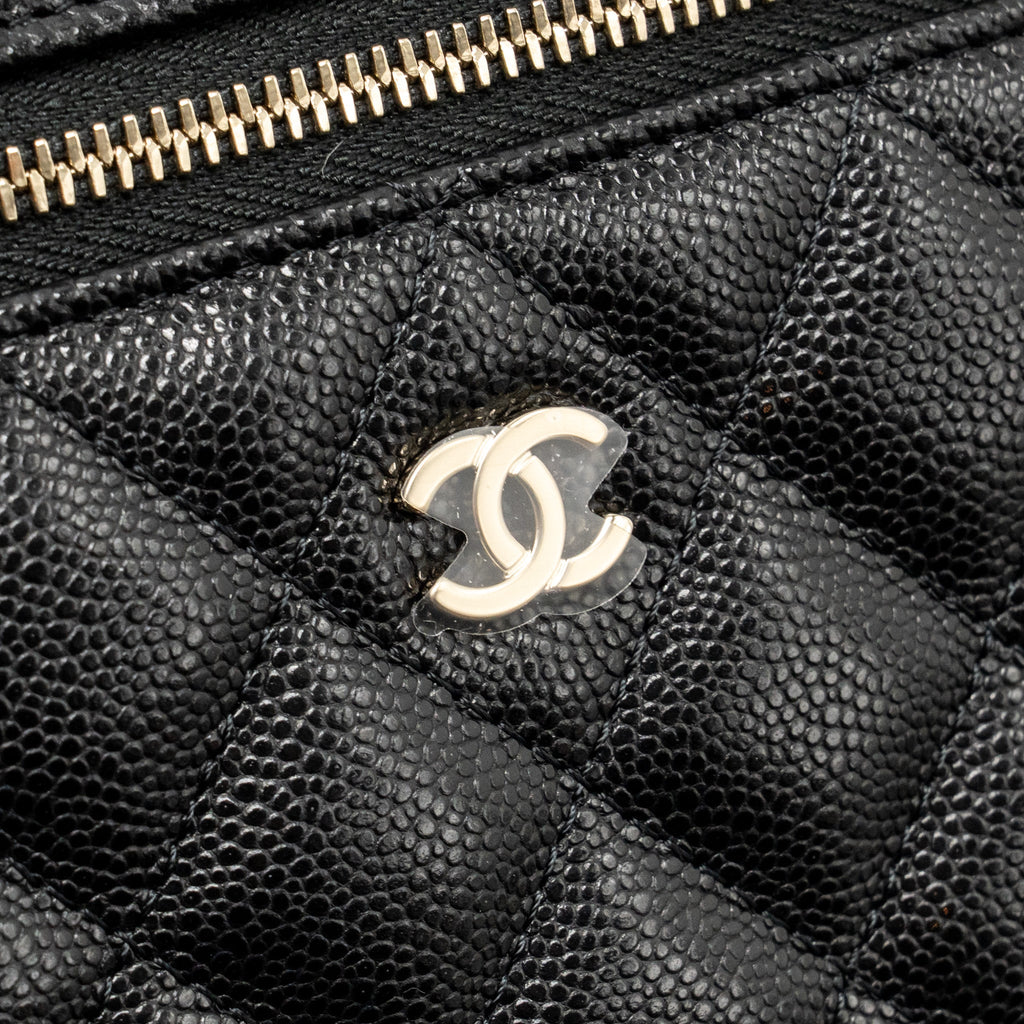 CHANEL 25P CC TOP HANDLE VANITY BAG CAVIAR BLACK LGHW (MICROCHIP)