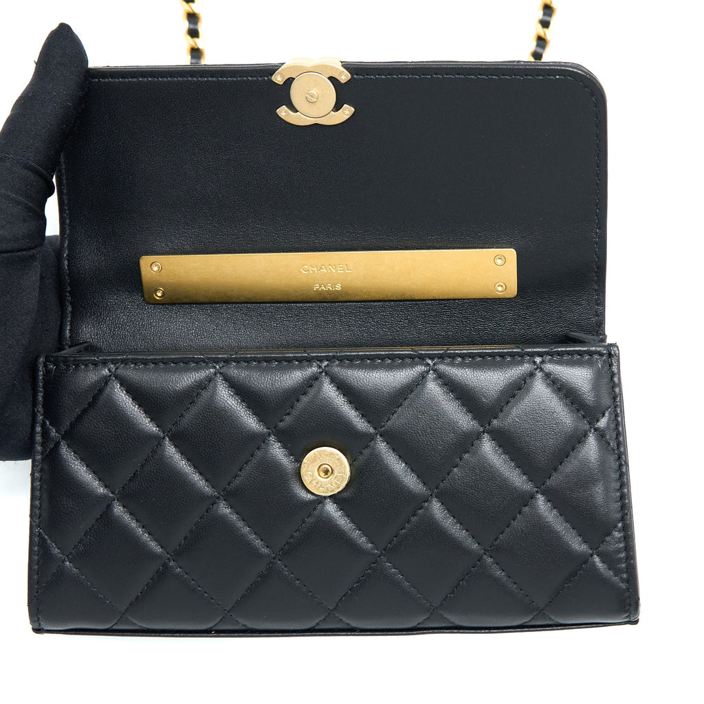 CHANEL 22B FLAP BAG ENAMEL/CC LOGO TOP HANDLE LAMBSKIN BLACK BRUSHED GHW