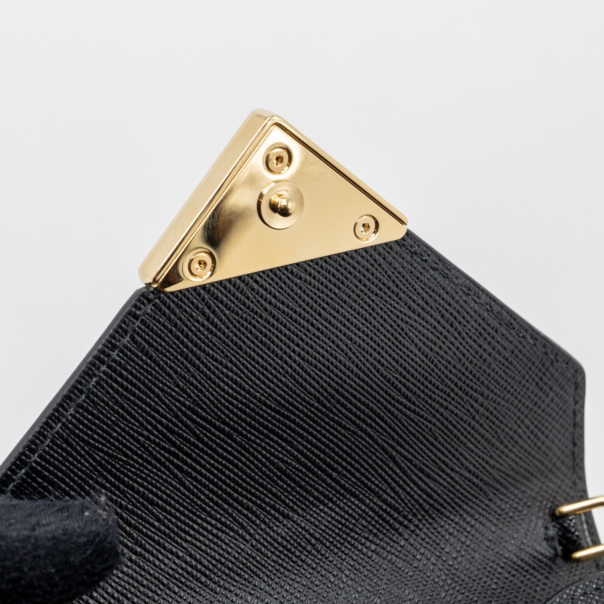 PRADA CARD HOLDER WITH SHOULDER STRAP SAFFIANO LEATHER BLACK GHW