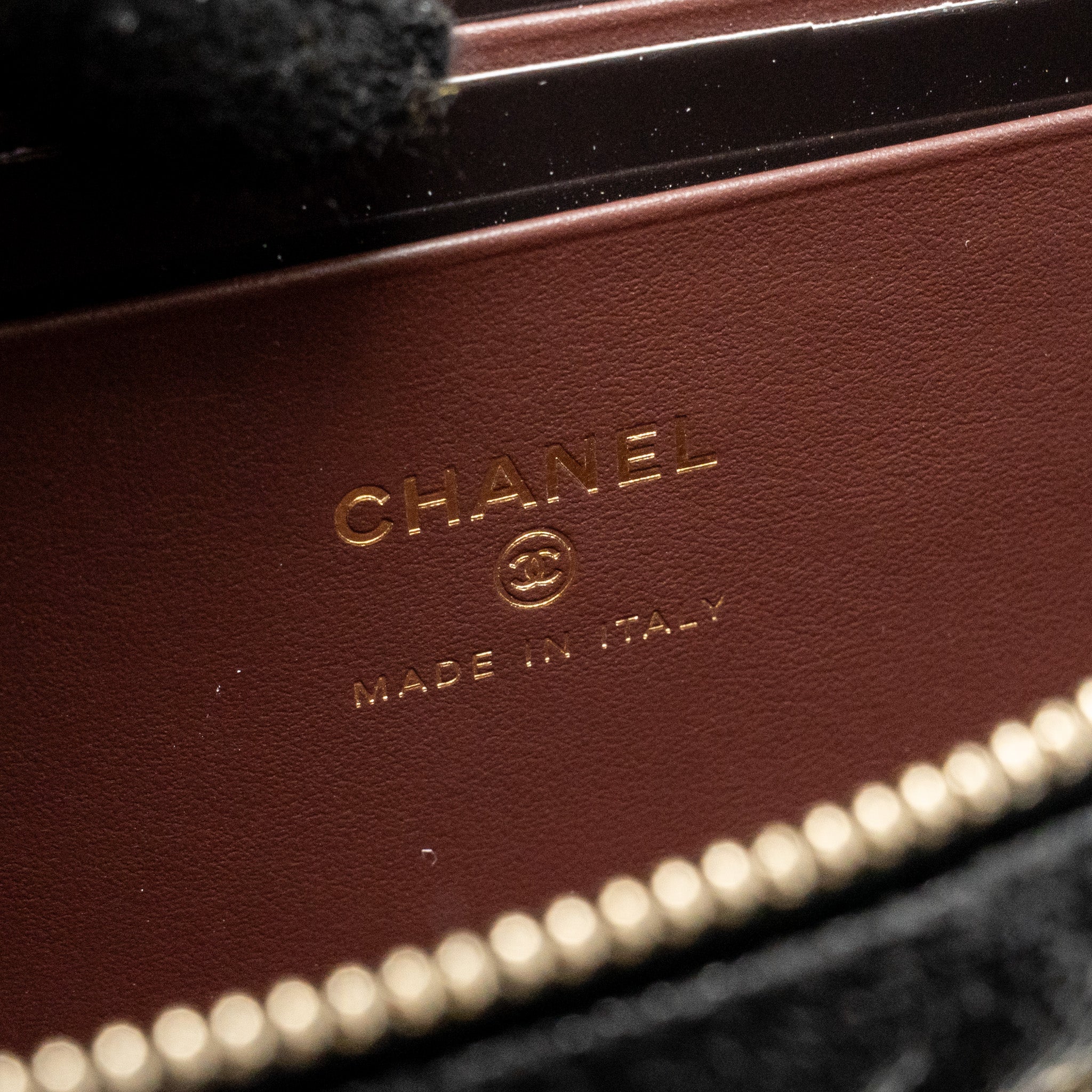 CHANEL 25P CC TOP HANDLE VANITY BAG CAVIAR BLACK LGHW (MICROCHIP)