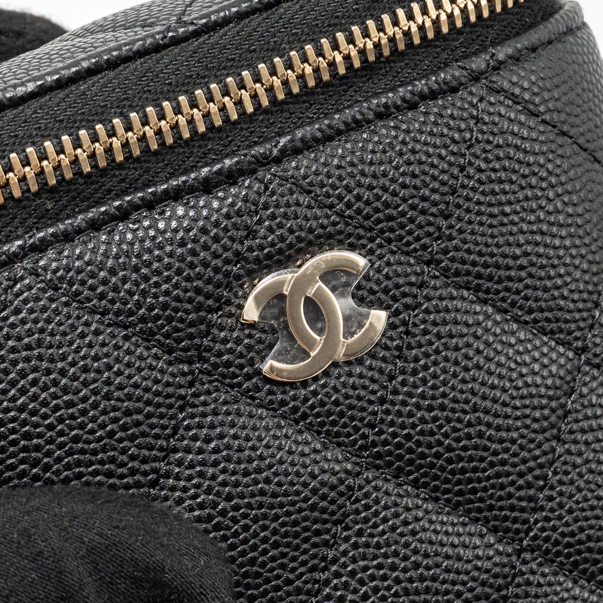CHANEL MINI VANITY CASE WITH CHAIN CAVIAR BLACK LGHW(MICROCHIP)