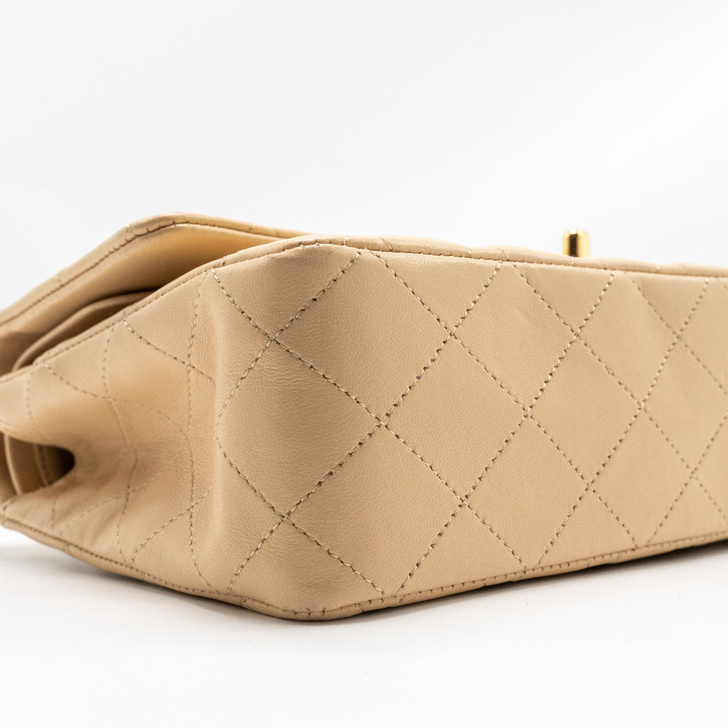 CHANEL MEDIUM CLASSIC DOUBLE FLAT BAG LAMBSKIN BEIGE GHW