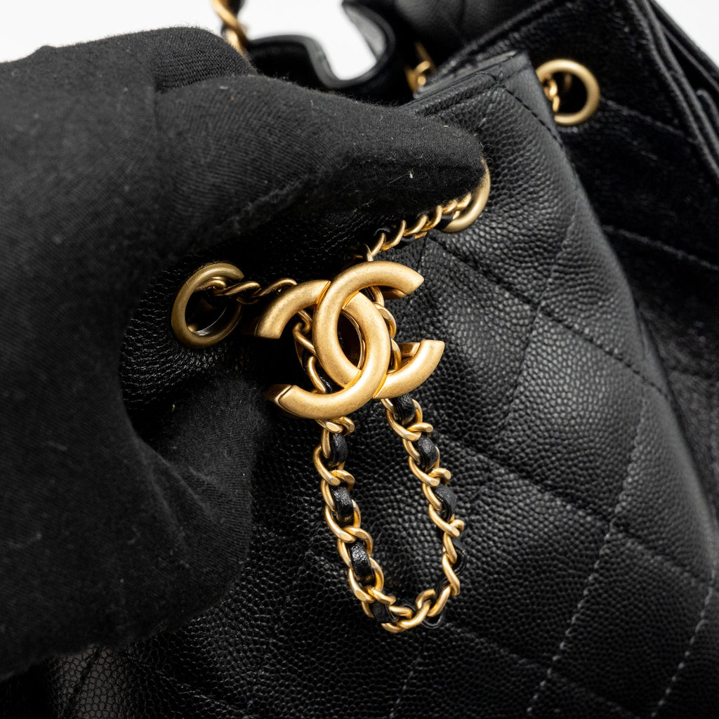 CHANEL 25 SMALL HANDBAG GRAINED CALFSKIN BLACK GHW (MICROCHIP)