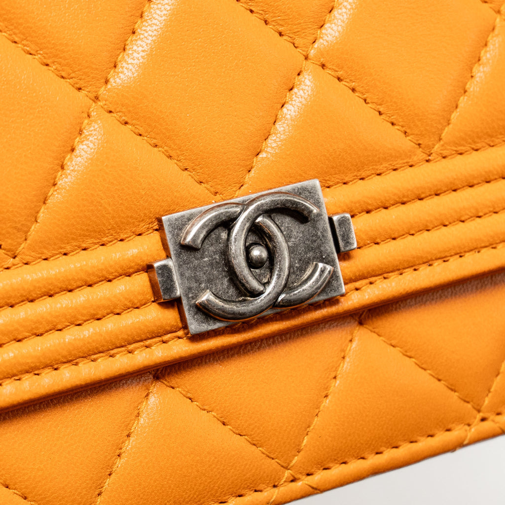 CHANEL BOY WALLET ON CHAIN LAMBSKIN ORANGE RUTHENIUM SILVER HARDWARE