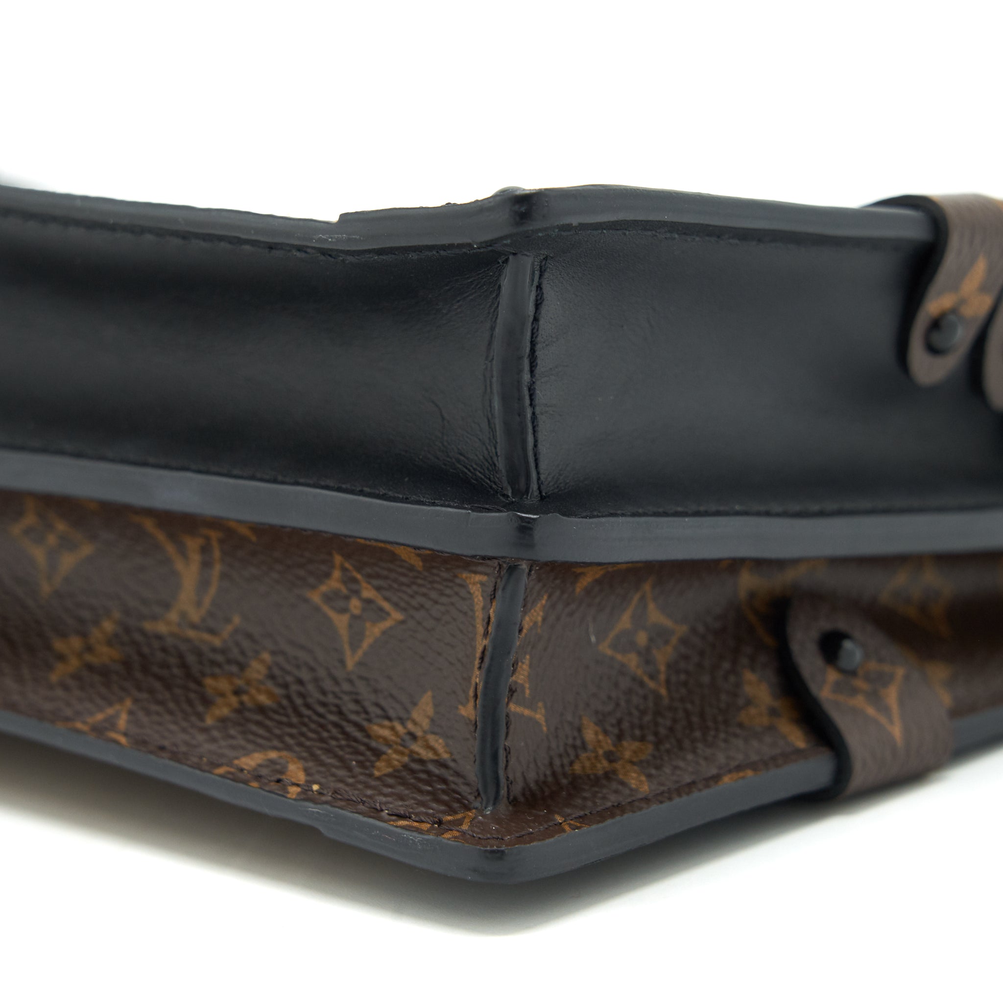 LOUIS VUITTON TRUNK CLUTCH BAG MONOGRAM