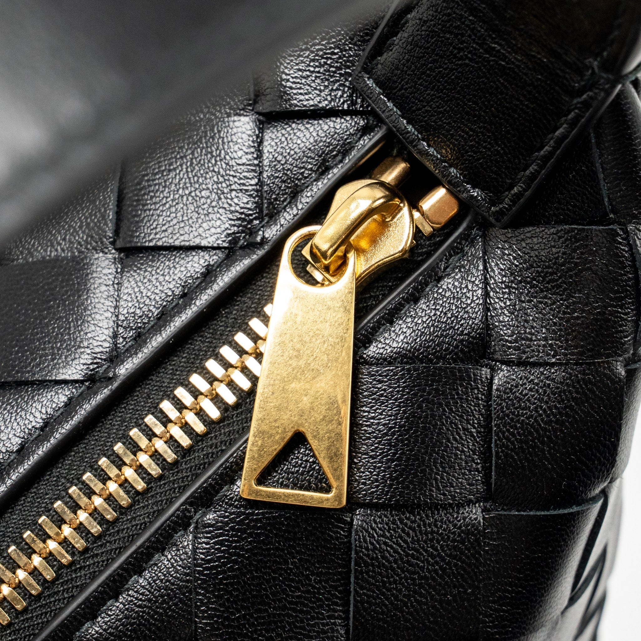 BOTTEGA VENETA MINI WALLACE SHOULDER BAG CALFSKIN BLACK GHW