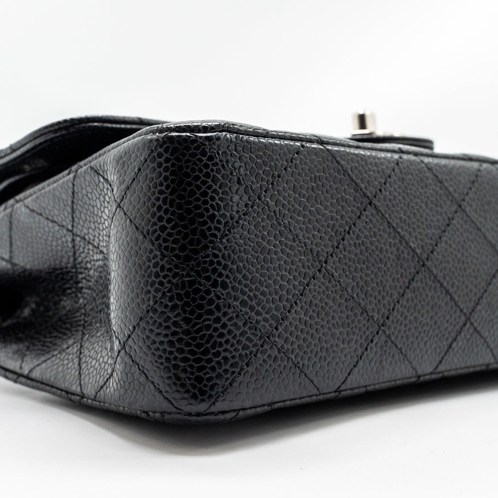 CHANEL SMALL CLASSIC DOUBLE FLAP BAG CAVIAR BLACK SHW (MICROCHIP)