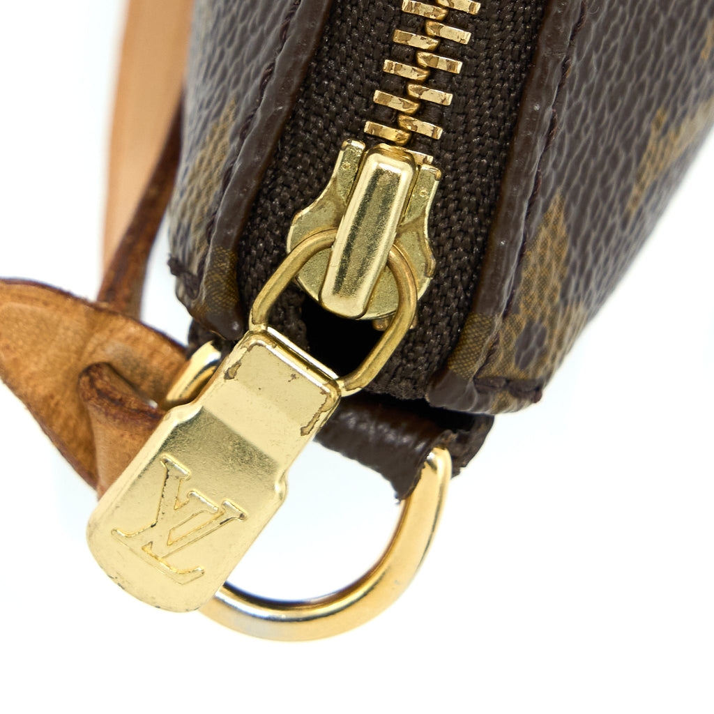 LOUIS VUITTON POCHETTE ACCESSORIES MONOGRAM CANVAS