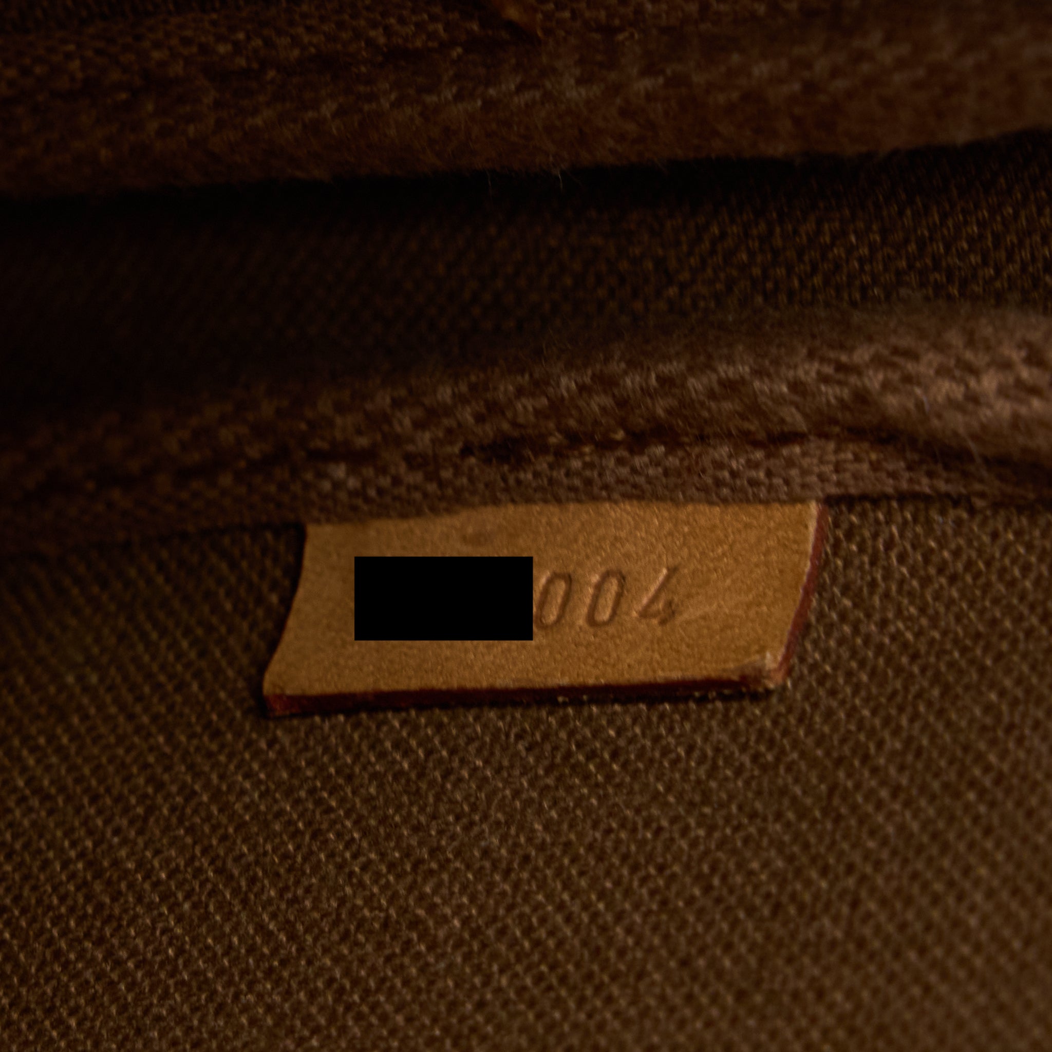 LOUIS VUITTON POCHETTE ACCESSORIES MONOGRAM CANVAS