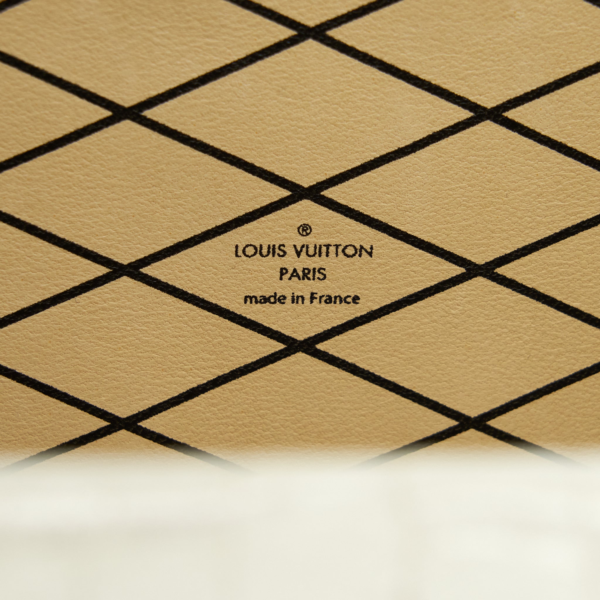 LOUIS VUITTON PETITE MALLE NILOTICUS CROCODILE WHITE GHW