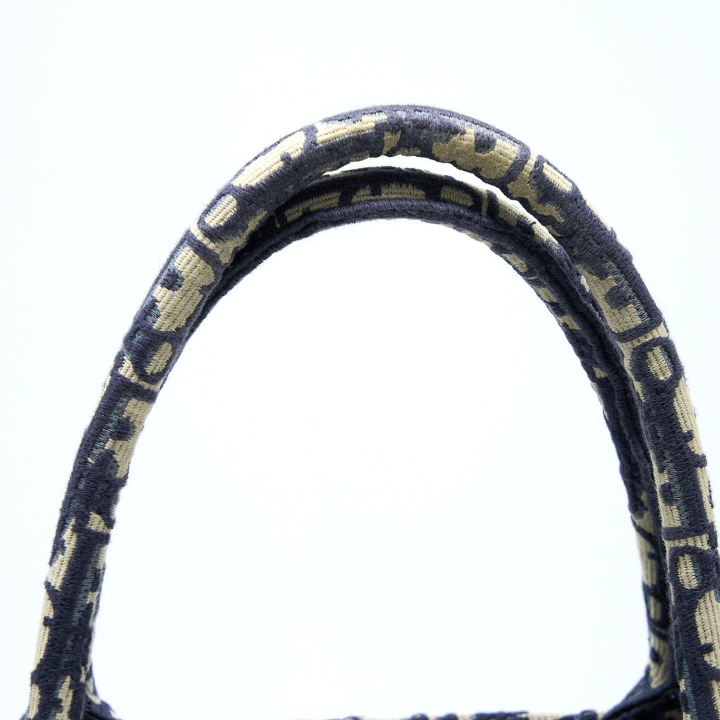 DIOR MEDIUM BOOK TOTE OBLIQUE EMBROIDERY BLUE