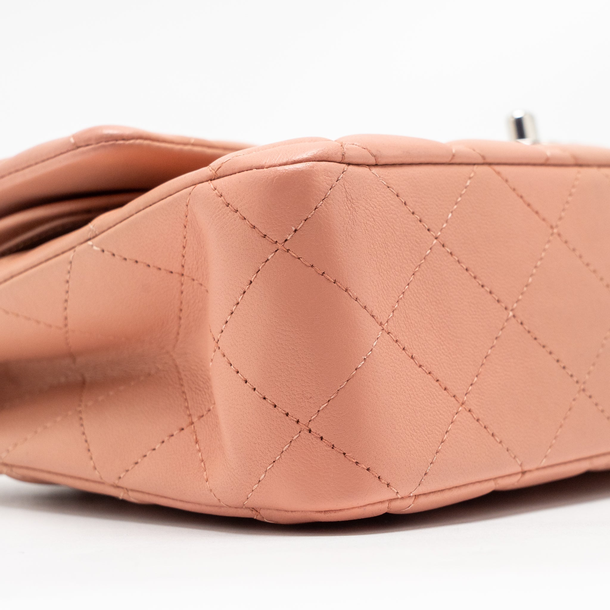 CHANEL MEDIUM CLASSIC DOUBLE FLAP BAG LAMBSKIN PINK SHW (MICROCHIP)