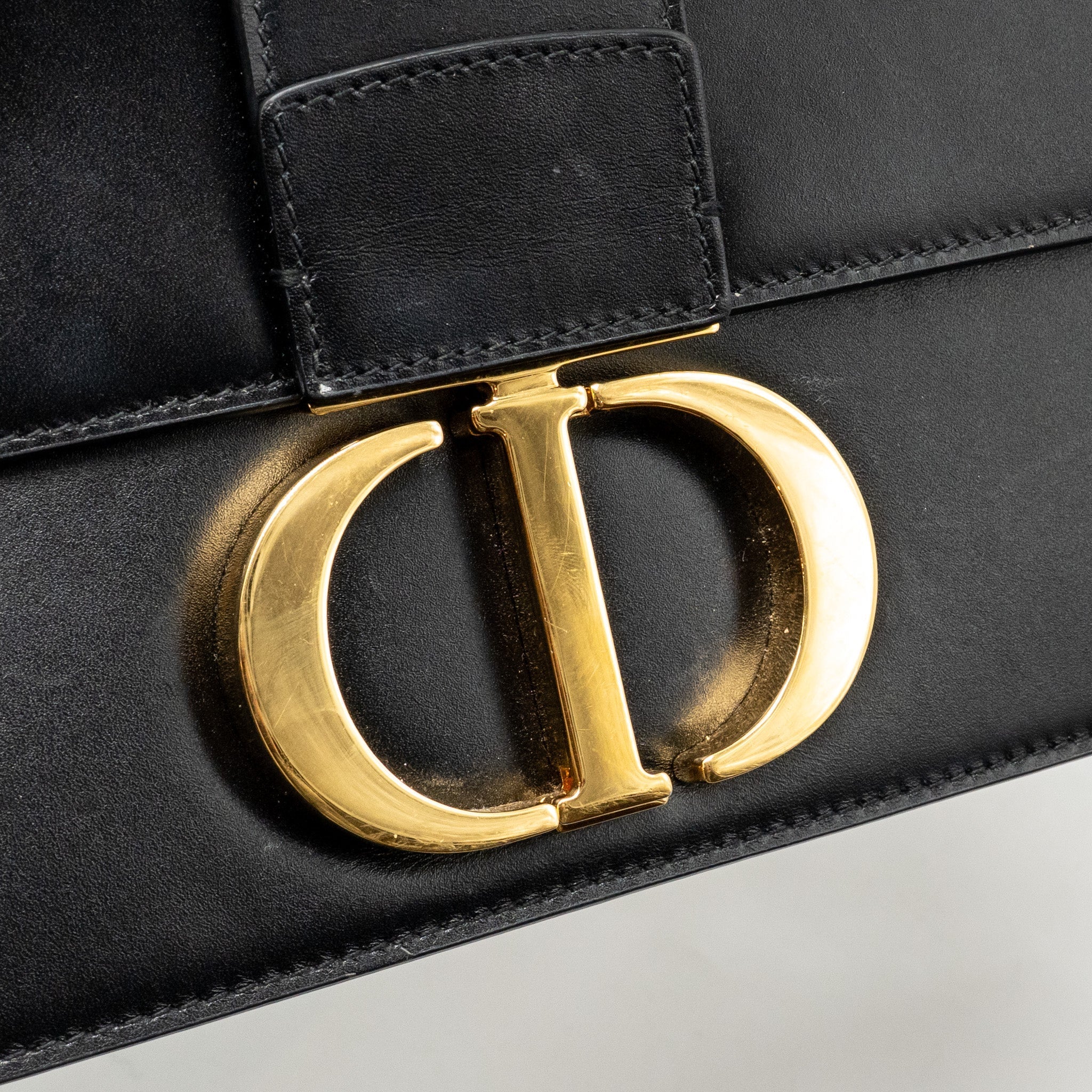 DIOR MEDIUM 30 MONTAIGNE FLAP BAG CALFSKIN BLACK GHW