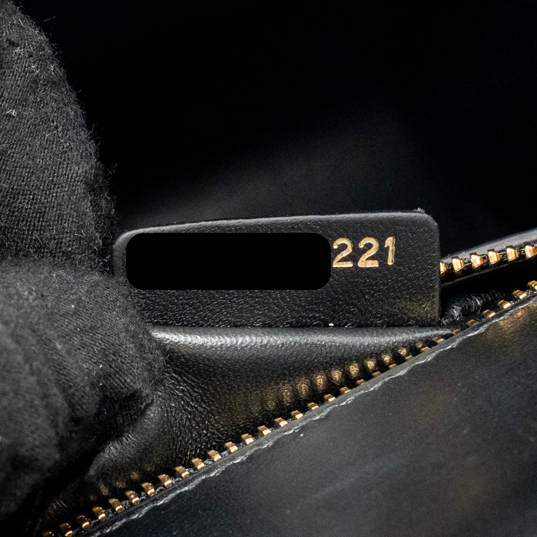 DIOR MEDIUM 30 MONTAIGNE FLAP BAG CALFSKIN BLACK GHW