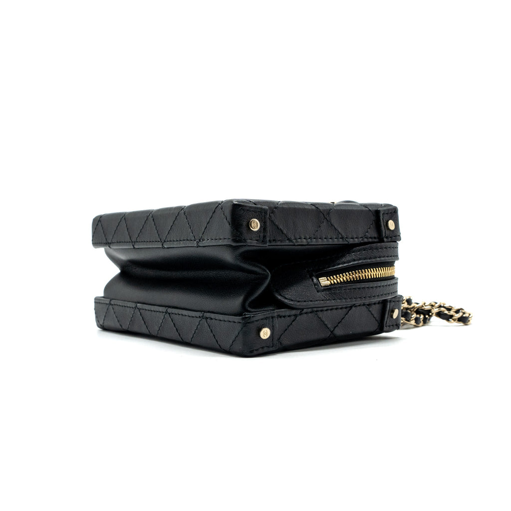 CHANEL 22B TOP HANDLE SMALL VANITY CASE CALFSKIN BLACK GHW(MICROCHIP)