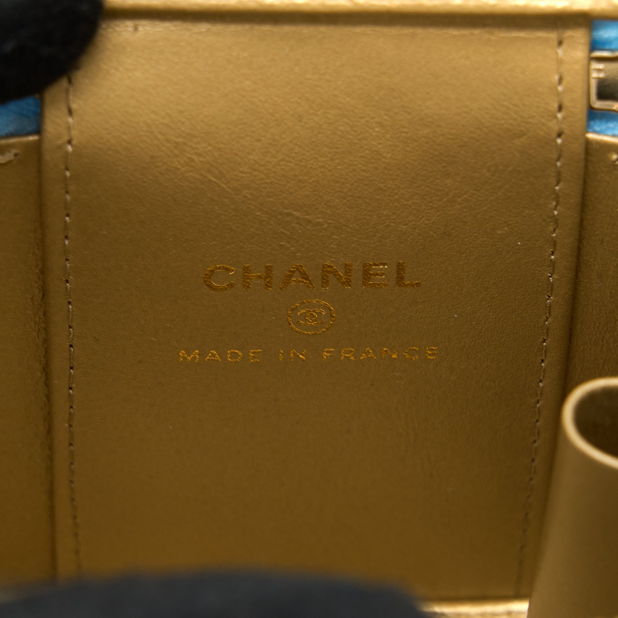 CHANEL 22S PEARL CRUSH MINI VANITY CASE LAMBSKIN LIGHT BLUE BRUSHED GHW