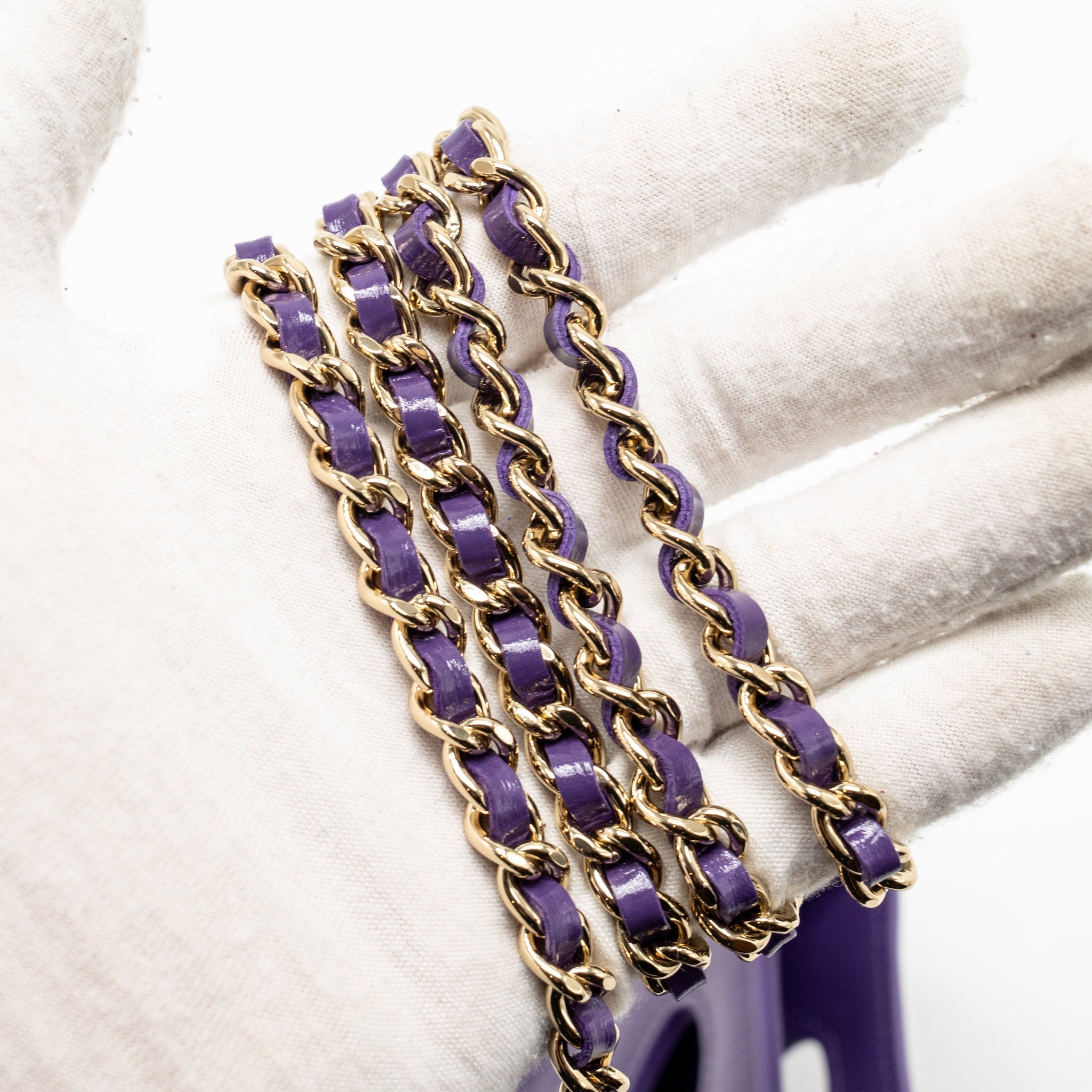 CHANEL MINI 31 CLUTCH WITH CHAIN SHINY CALFSKIN PURPLE LGHW (MICROCHIP)