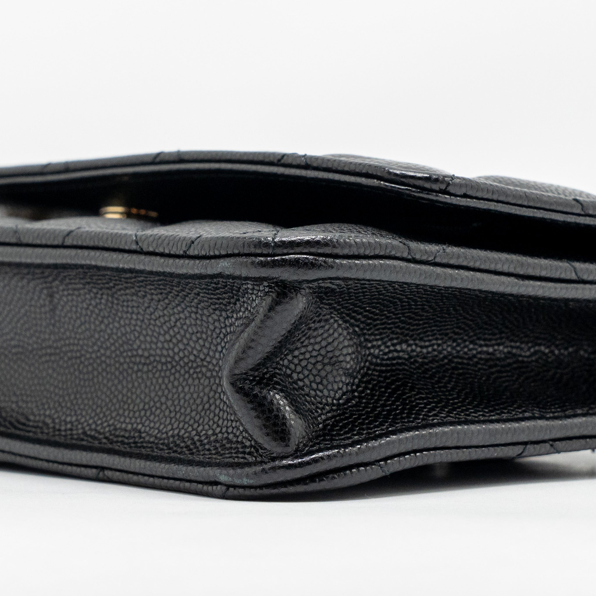 CHANEL CC LOGO QUILTED WALLET ON CHAIN CAVIAR BLACK LGHW (MICROCHIP)