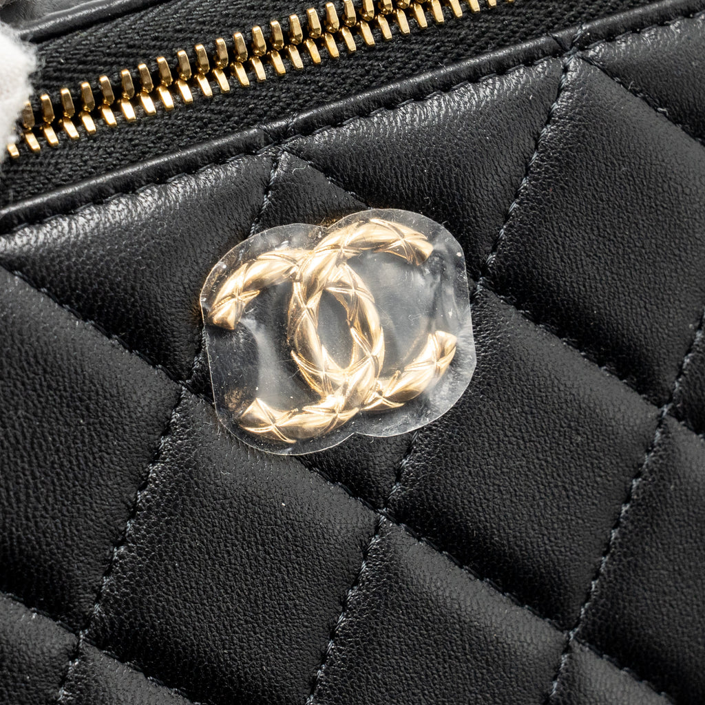 CHANEL SMALL VANITY CLUTCH WITH DETAIL CHAIN CAVIAR BLACK GHW (MICROCHIP)
