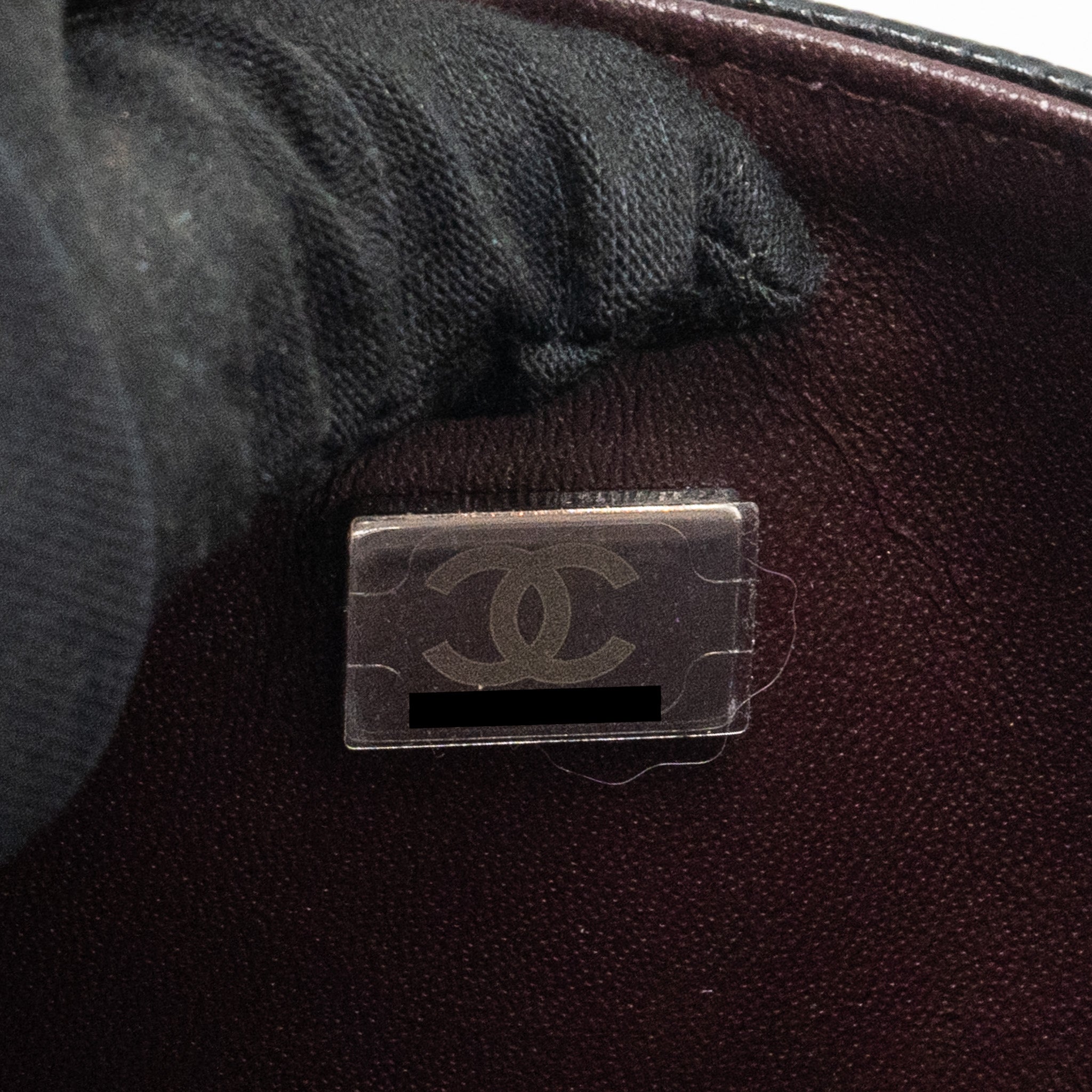 CHANEL SMALL CLASSIC DOUBLE FLAP BAG CAVIAR BLACK SHW (MICROCHIP)