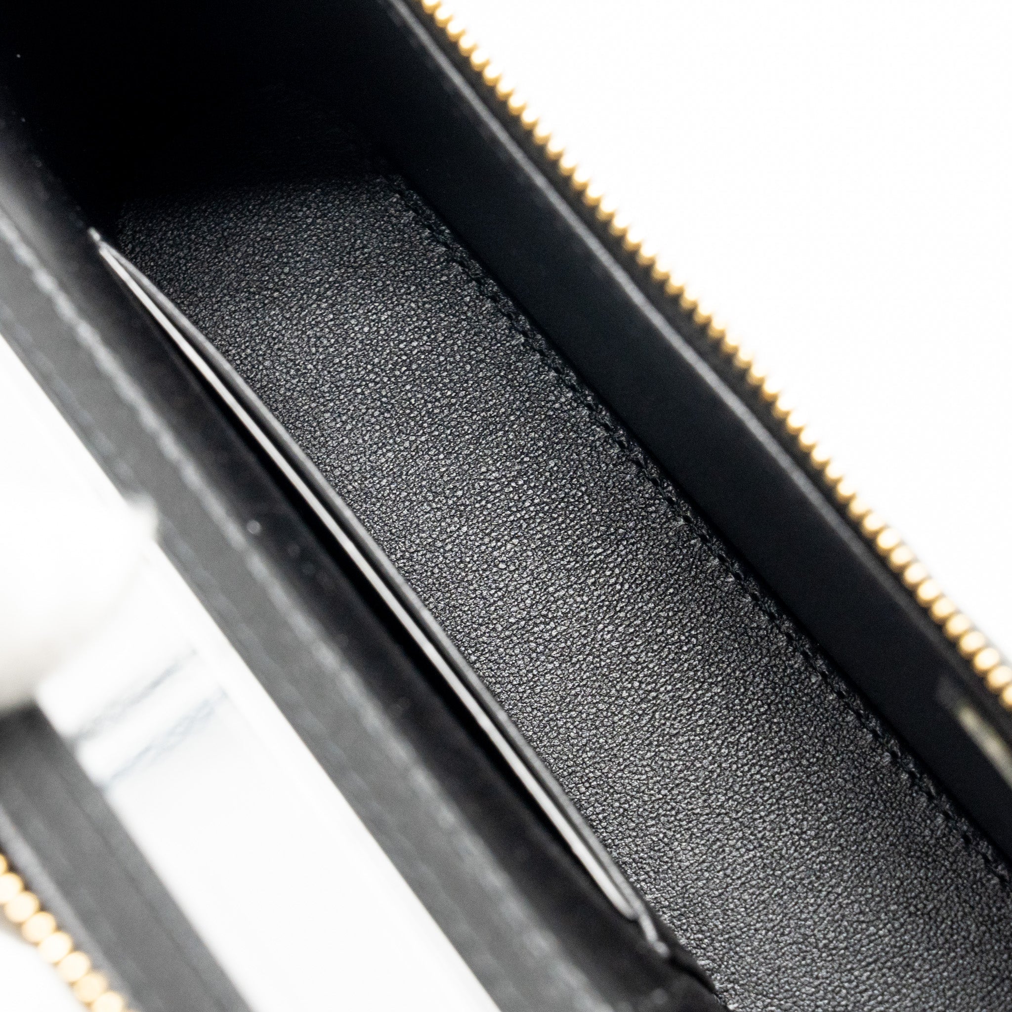 CHANEL SMALL VANITY CLUTCH WITH DETAIL CHAIN CAVIAR BLACK GHW (MICROCHIP)